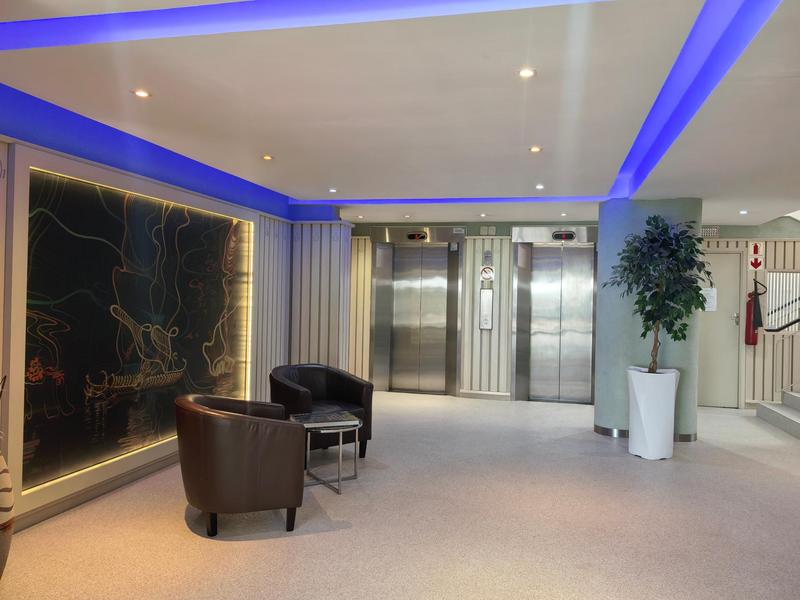 To Let 1 Bedroom Property for Rent in Sea Point Western Cape